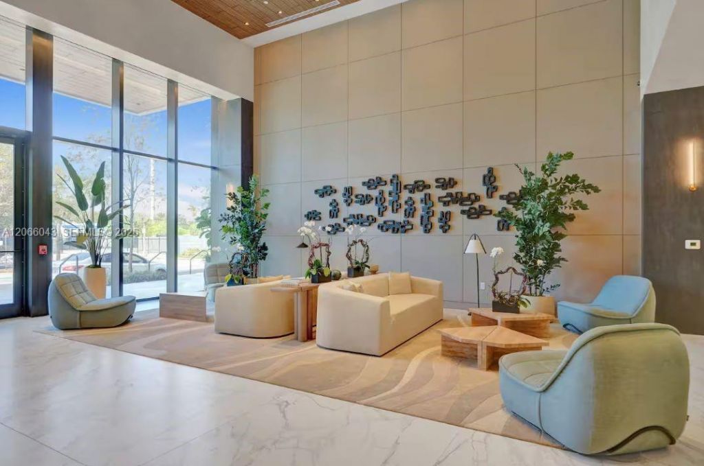 580 72nd St , Unit 1203, Miami Beach, FL 33141 Photo