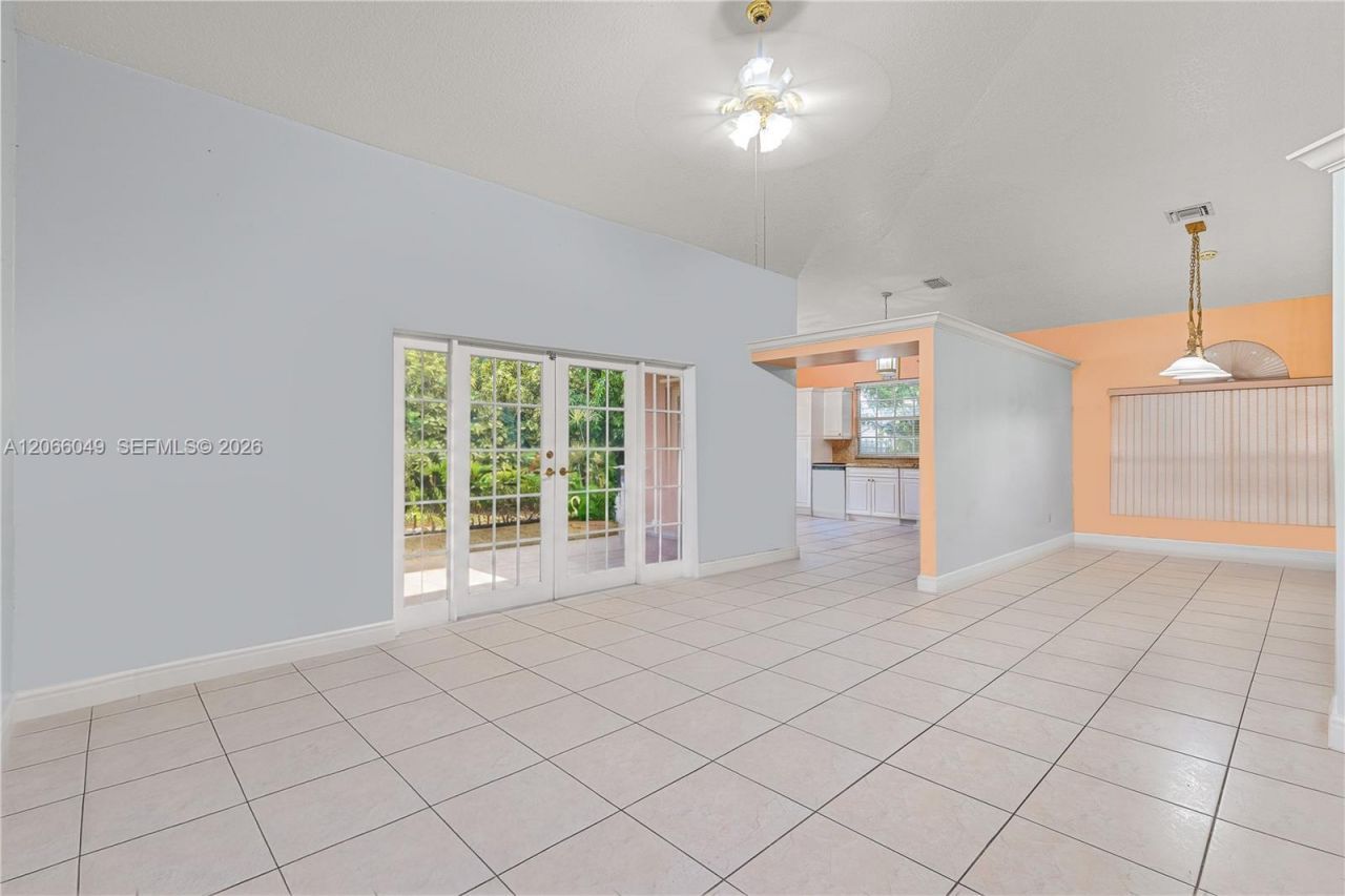 2204 SW 142nd Ct , Miami, FL 33175 Photo