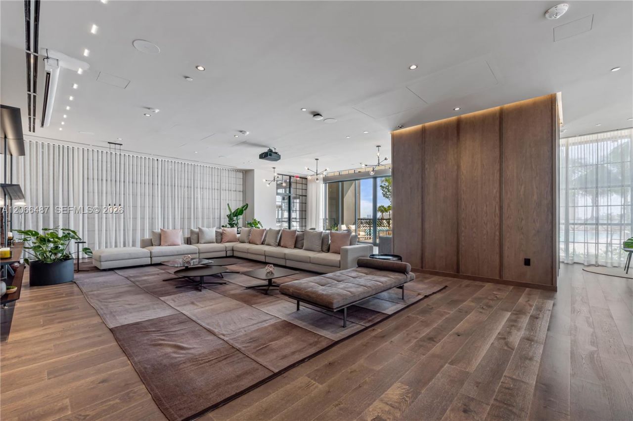 159 NE 6th St , Unit 5103, Miami, FL 33132 Photo