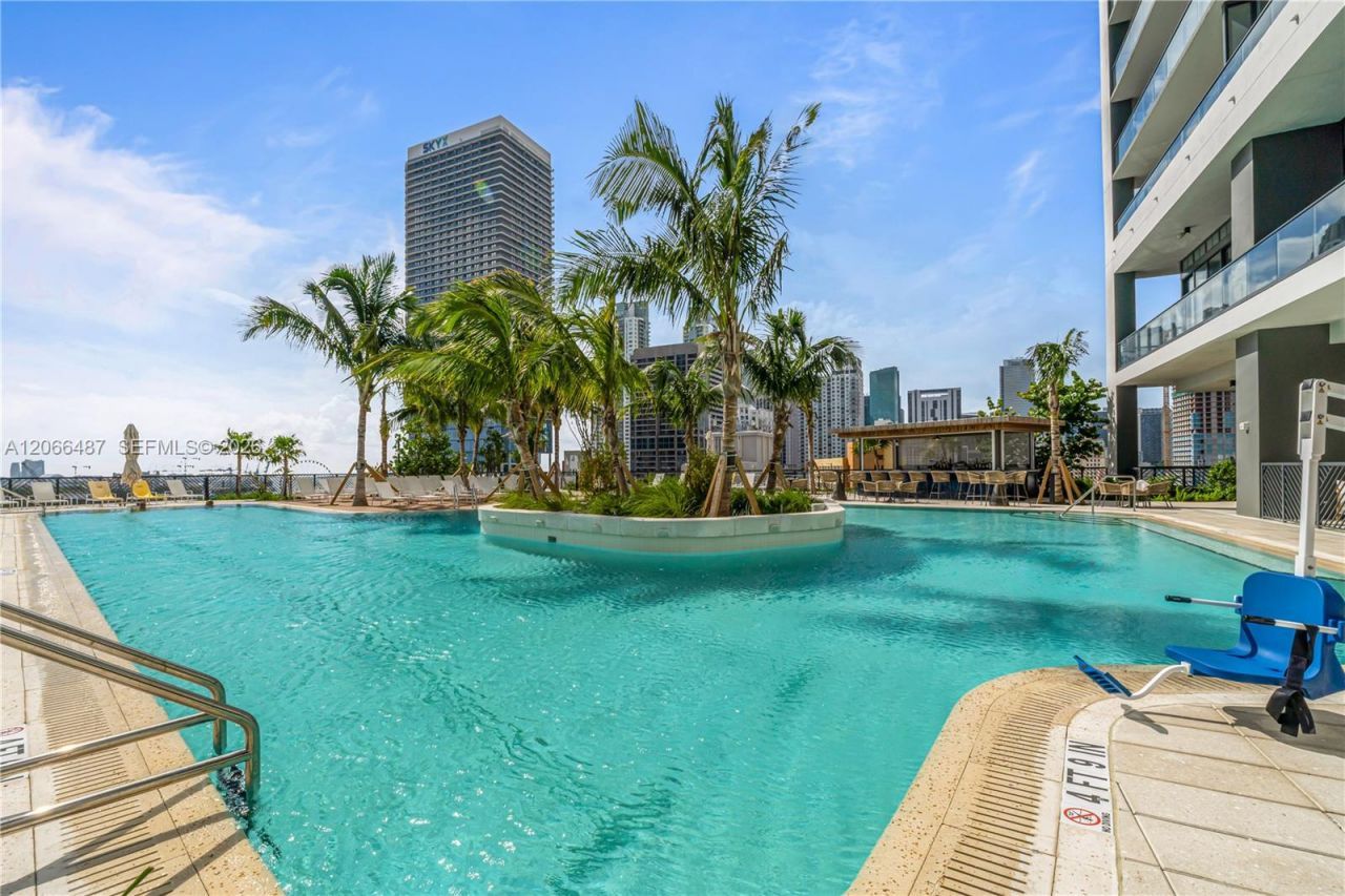 159 NE 6th St , Unit 5103, Miami, FL 33132 Photo