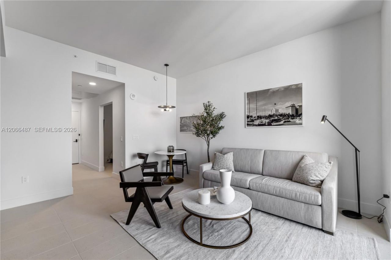 159 NE 6th St , Unit 5103, Miami, FL 33132 Photo