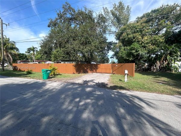 1543 NE 144th St , Unit 1, Miami, FL 33161