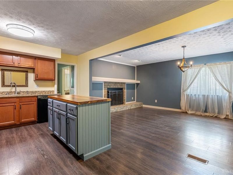 7606 Washington Park Drive, Dayton, OH 45459 Photo 5