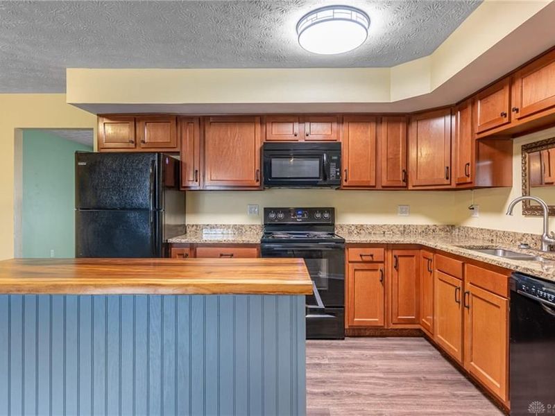 7606 Washington Park Drive, Dayton, OH 45459 Photo 7
