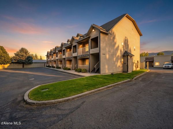 842 N Chase RD , Unit APT 102, Post Falls, ID 83854