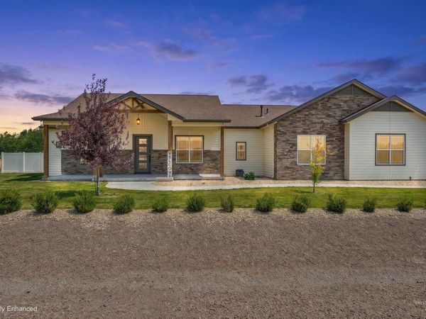 4540 NW Purple Sage Circle, Mountain Home, ID 83647