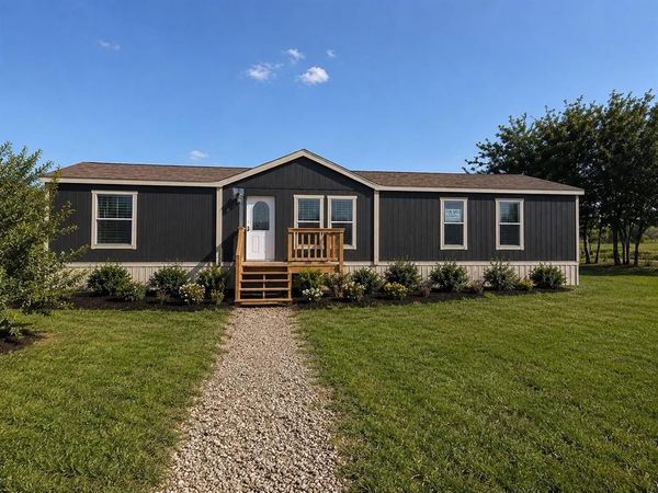 104 Grace Drive, Corsicana, TX 75110