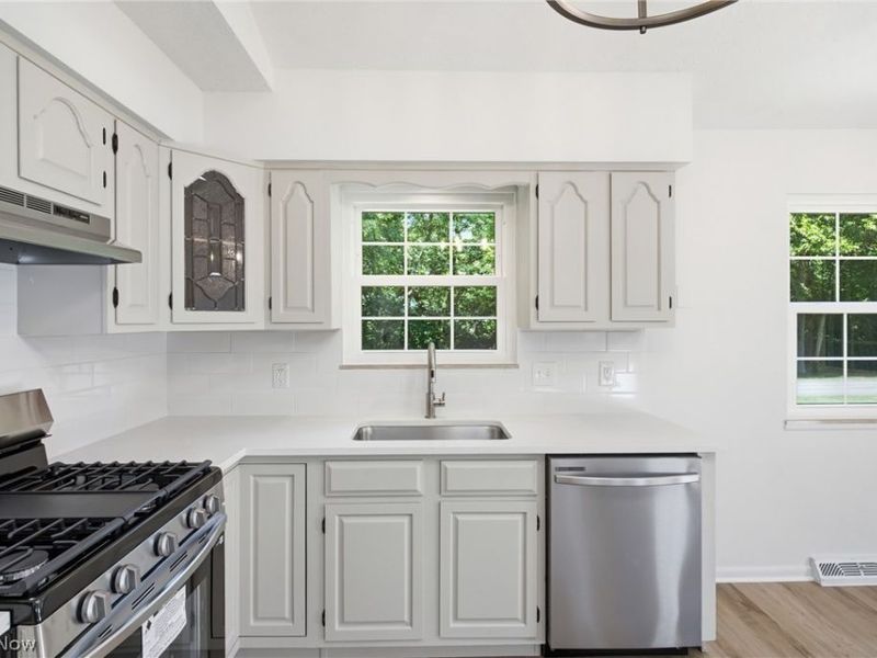 30960 Miles Road, Solon, OH 44139 Photo 12