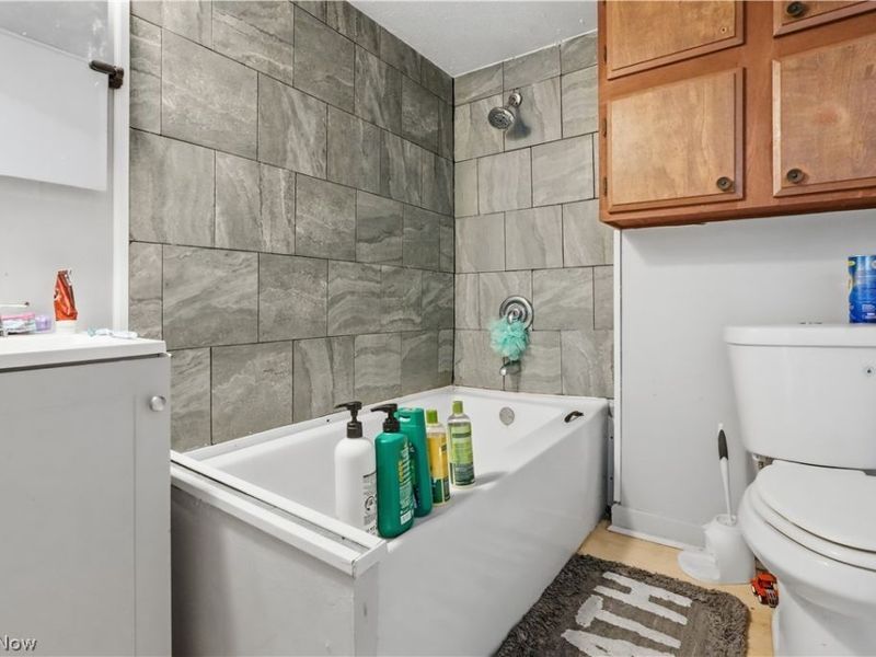 517 Woodlawn Avenue, Bucyrus, OH 44820 Photo 6