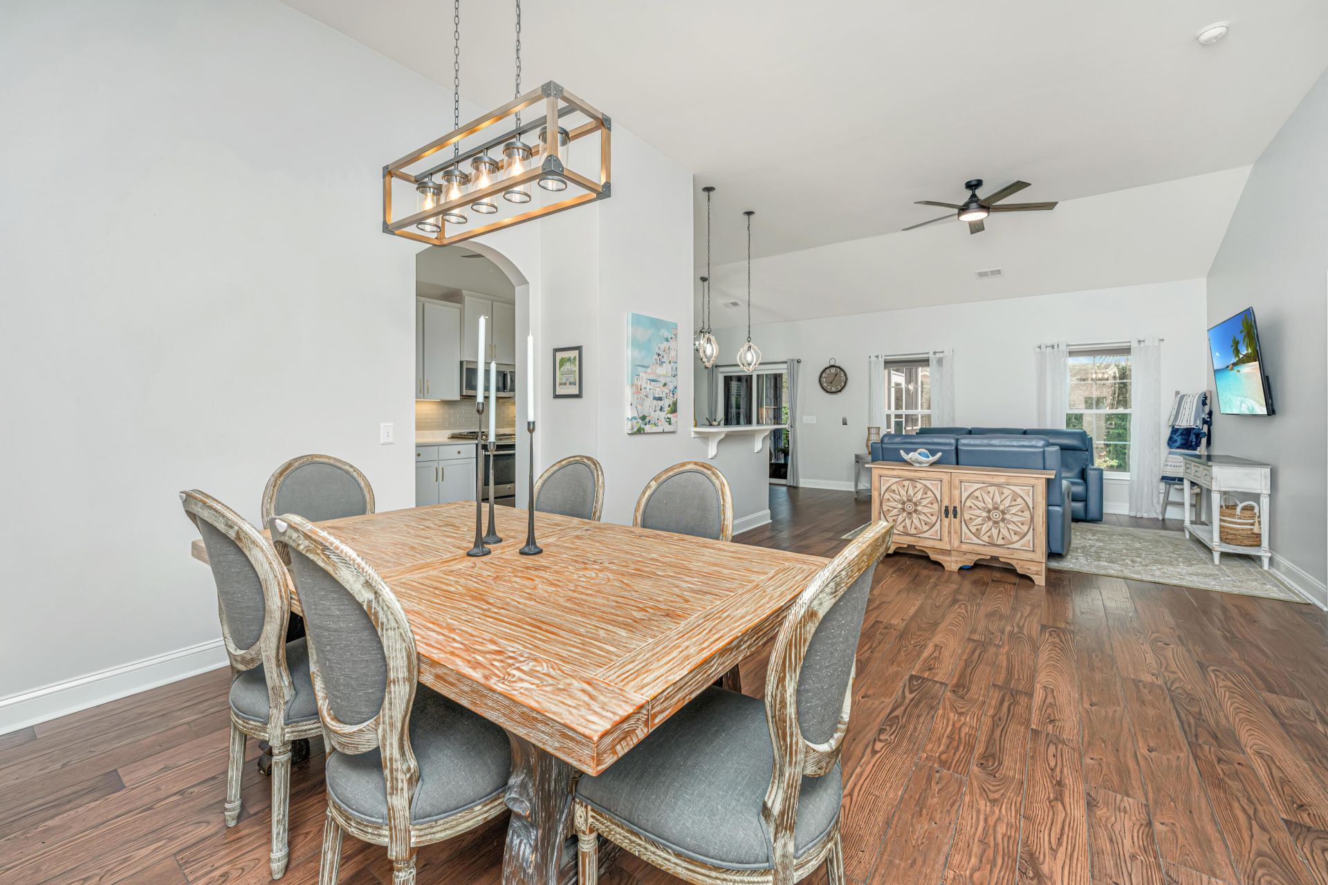 3813 Hanoverian Drive Photo 4