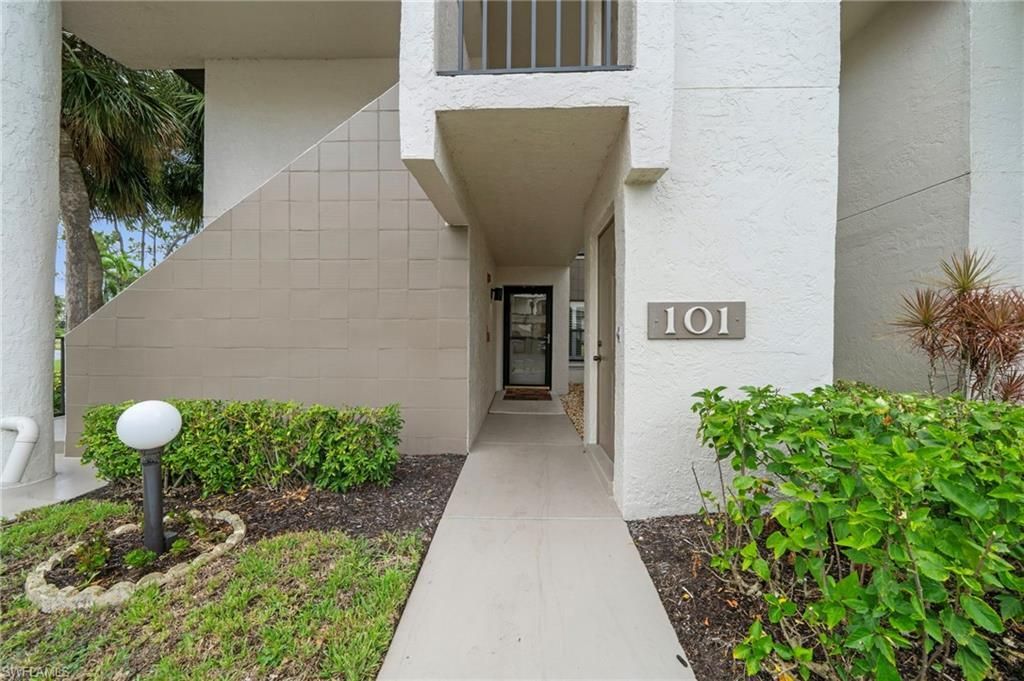 14790 Eagle Ridge Dr, Unit 101, Fort Myers, FL 33912 Photo