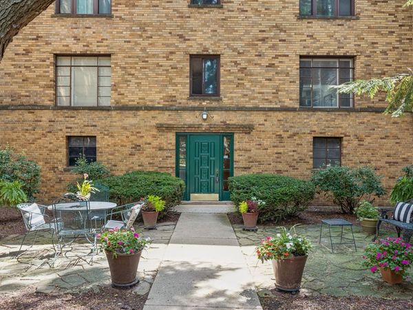 1535 Monroe Avenue, Unit 2, River Forest, IL 60305