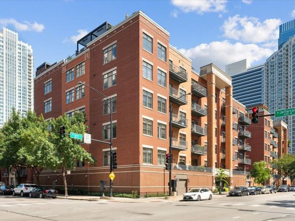 560 W Fulton Street , Unit 303, Chicago, IL 60661