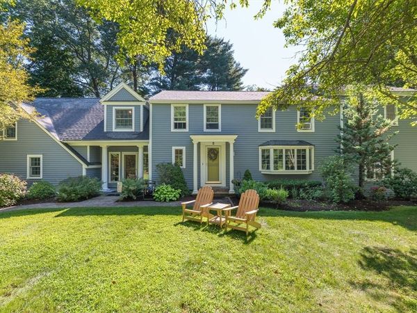 2 Horseshoe Lane, Hamilton, MA 01982