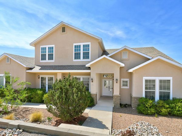 2212 Garden Road NE, Rio Rancho, NM 87124