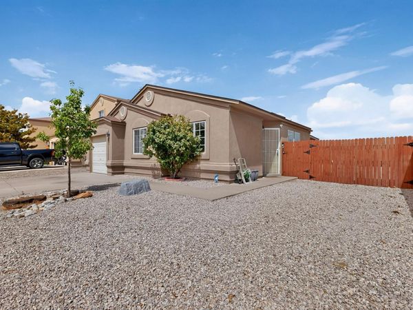 736 Torretta Drive SW, Albuquerque, NM 87121