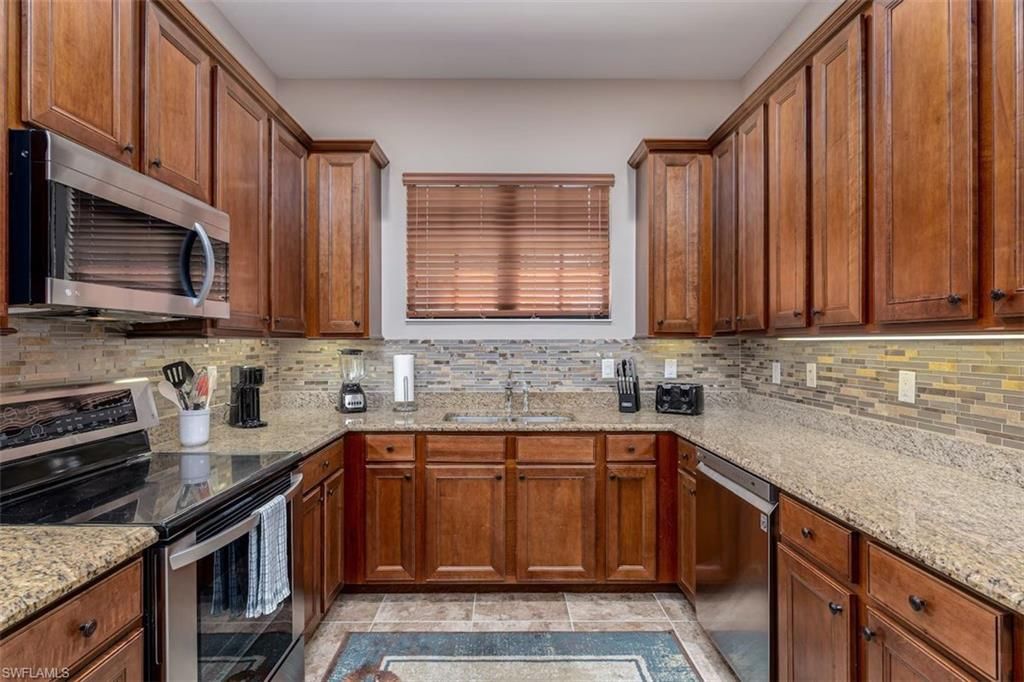 1325 Oceania Dr N, Unit 6, Naples, FL 34113 Photo