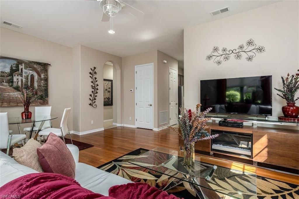 1325 Oceania Dr N, Unit 6, Naples, FL 34113 Photo