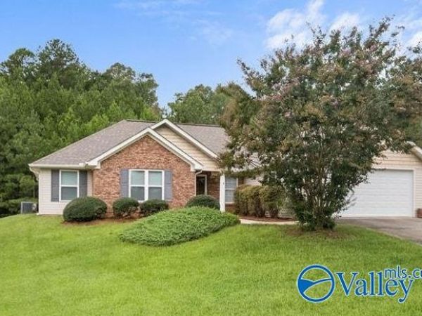 5040 Big Oak Drive W, Southside, AL 35907