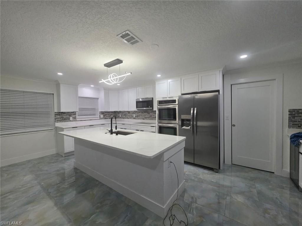 1736 Colorado Ave Ne, Saint Petersburg, FL 33703 Photo