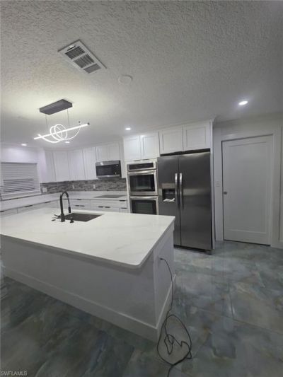1736 Colorado Ave Ne, Saint Petersburg, FL 33703 Photo