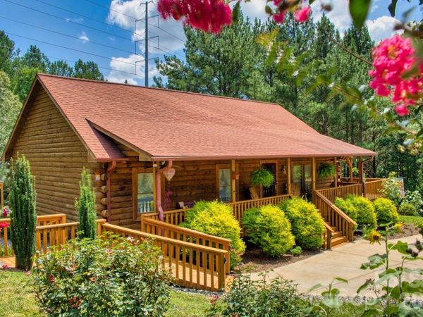 239 Hearthstone Drive , Union Mills, NC 28167