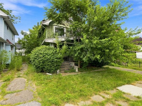 1261 E 135th Street , East Cleveland, OH 44112