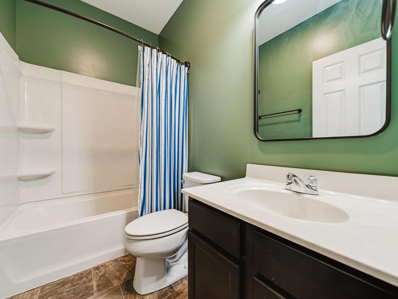 424 Rolling Acre Drive, Lithopolis, OH 43136 Photo 15