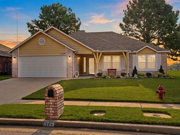 11729 S 105th East Avenue , Bixby, OK 74008