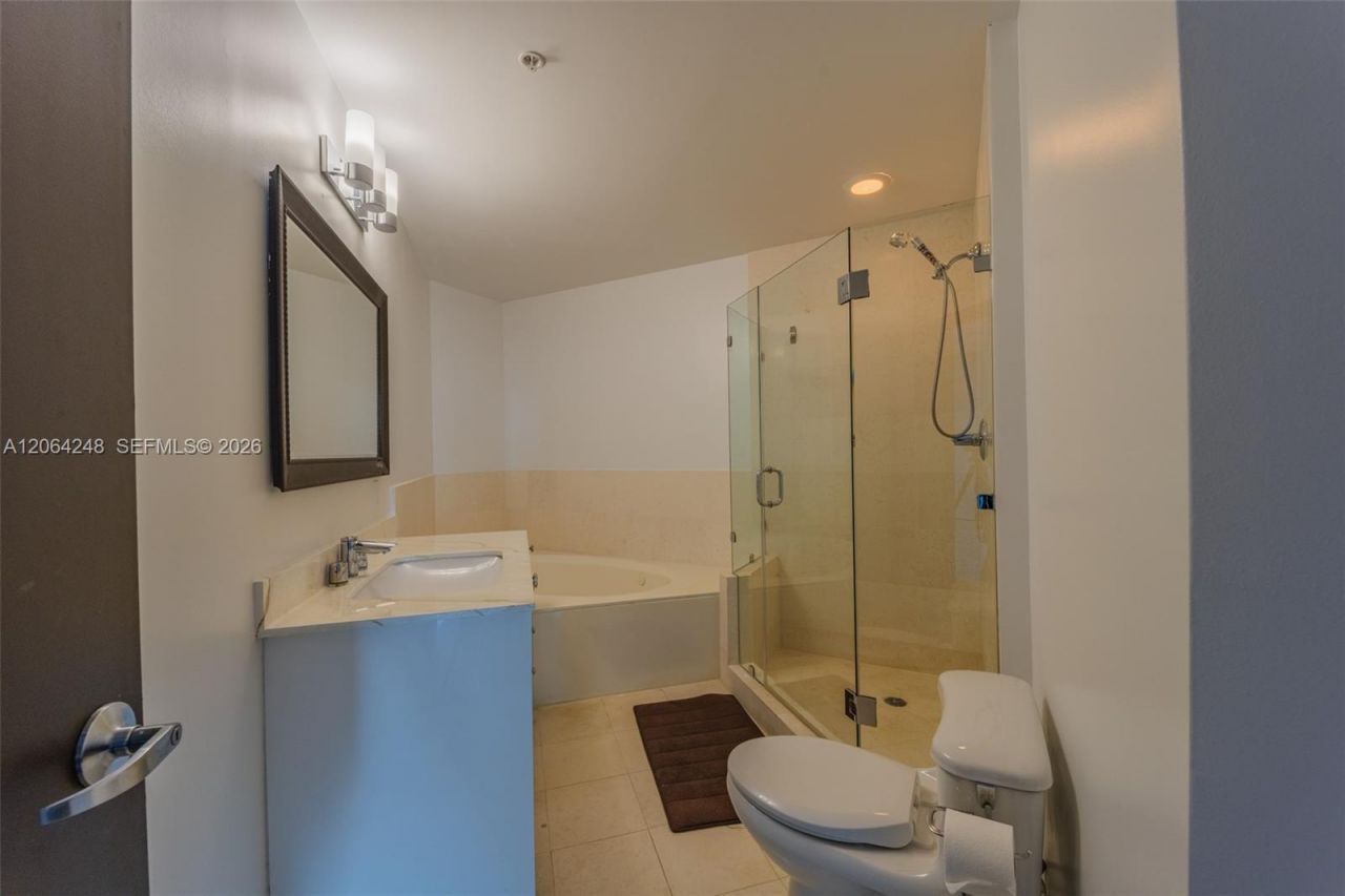 60 SW 13th St, Unit 3424, Miami, FL 33130 Photo