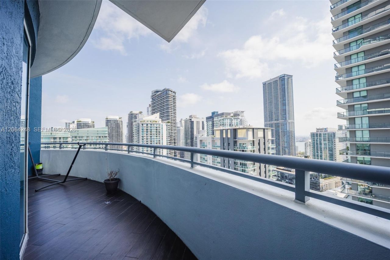 60 SW 13th St, Unit 3424, Miami, FL 33130 Photo