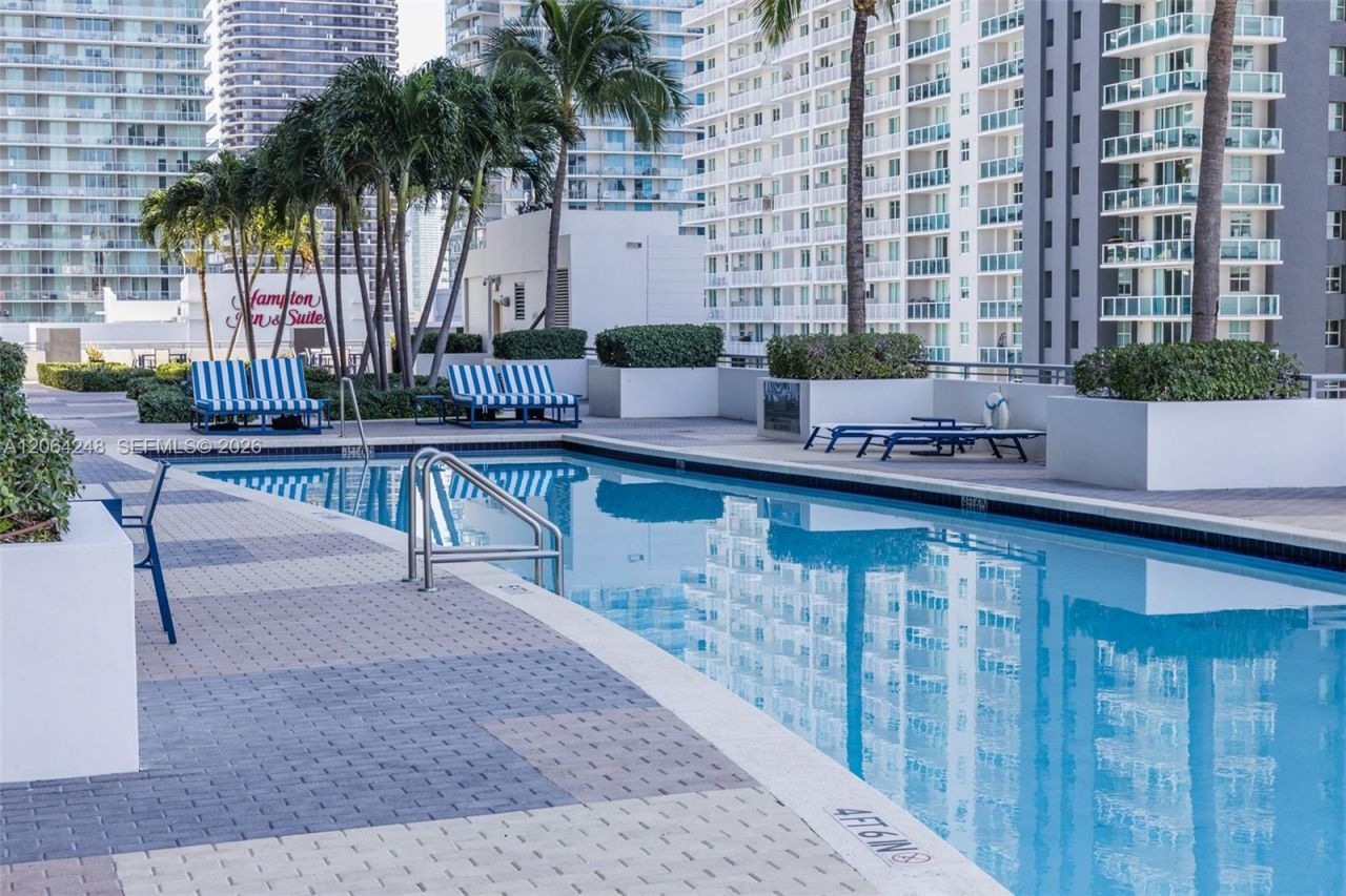 60 SW 13th St, Unit 3424, Miami, FL 33130 Photo