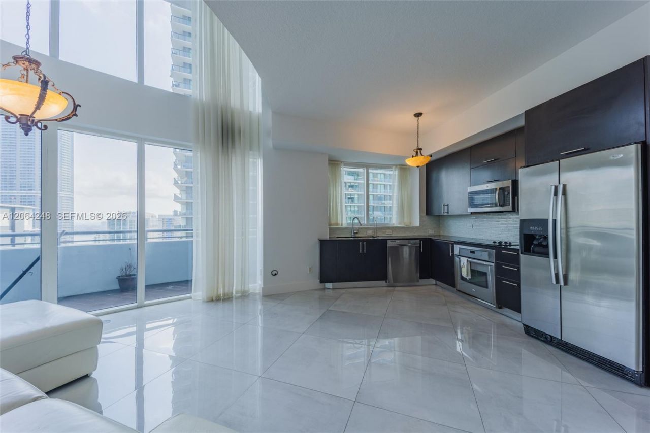 60 SW 13th St, Unit 3424, Miami, FL 33130 Photo