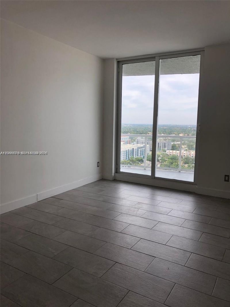 315 NE 3rd Ave, Unit 2009, Fort Lauderdale, FL 33301 Photo