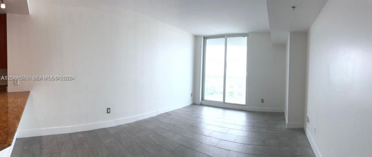 315 NE 3rd Ave, Unit 2009, Fort Lauderdale, FL 33301 Photo