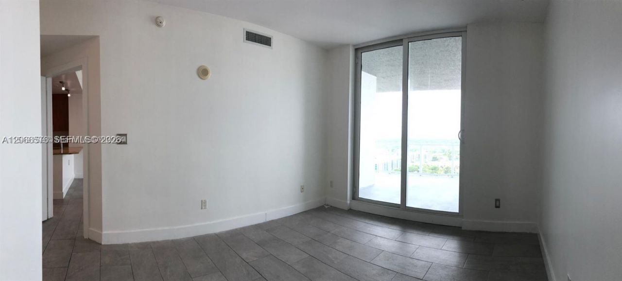 315 NE 3rd Ave, Unit 2009, Fort Lauderdale, FL 33301 Photo