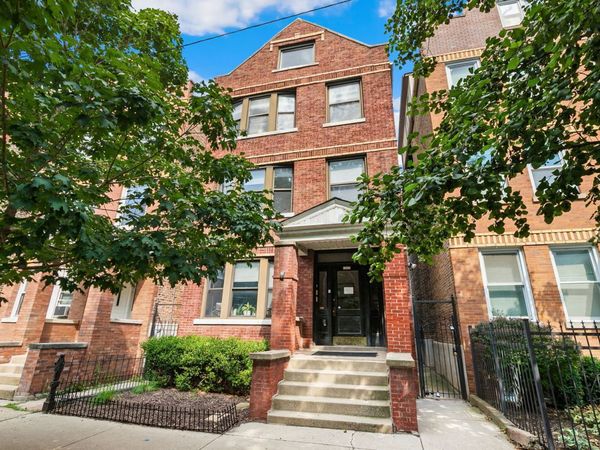 1033 N Wood Street , Unit 3, Chicago, IL 60622
