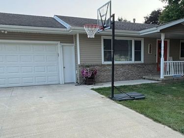 423 W JACK FROST Street, AVOCA, IA 51521