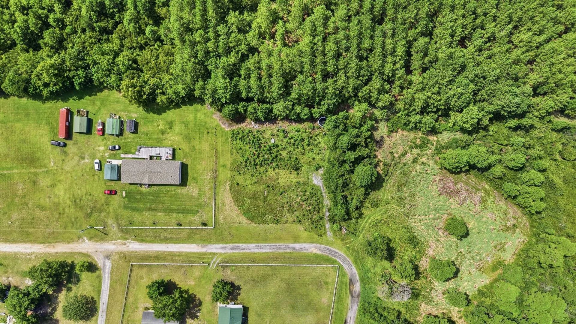 1304 Meadowlark Circle Photo 6