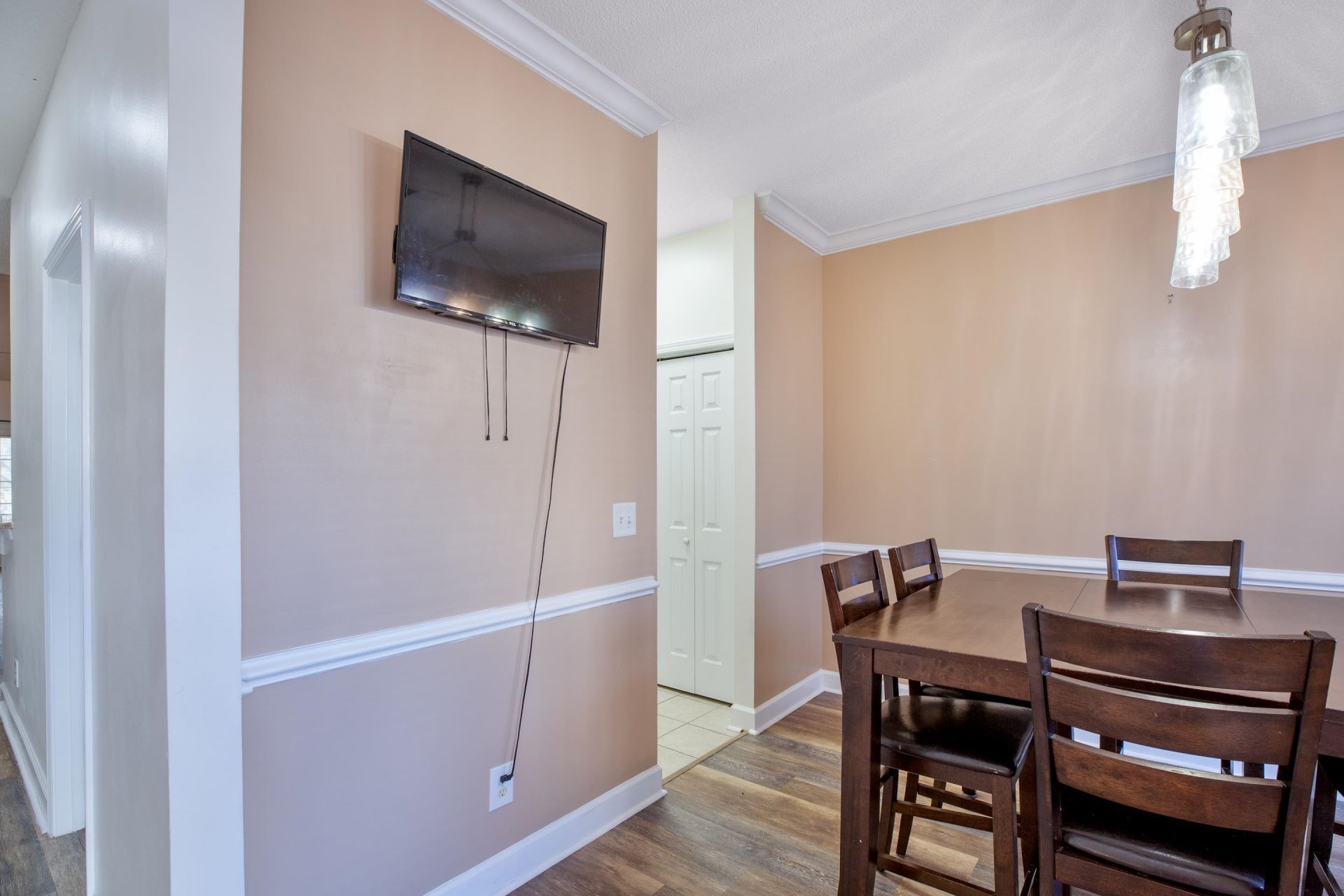 6095 Catalina Dr. Photo 8