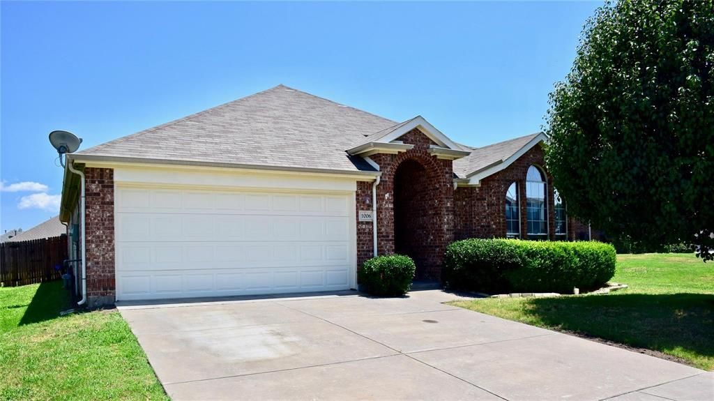1006 Abigail Drive, Arlington, TX 76002 Main Photo