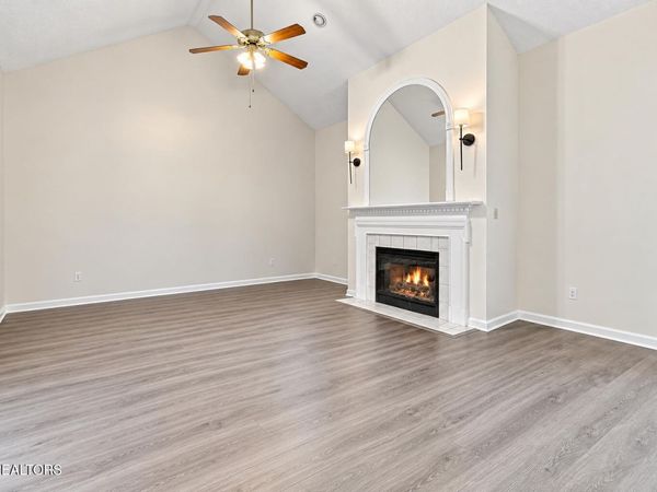 6504 Hickory Valley Way, Knoxville, TN 37918
