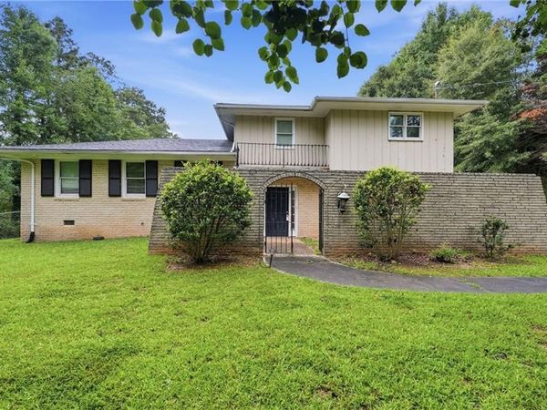 7037 Dalmatia Drive , Riverdale, GA 30296