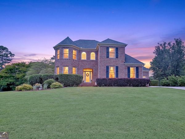 100 Grouse Point, Fayetteville, GA 30215