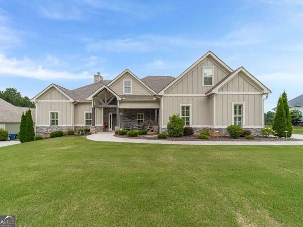 2465 St Martin Way, Monroe, GA 30656