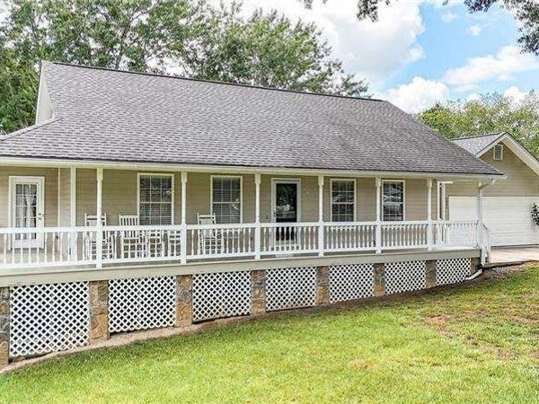 583 Avondale Drive, Rocky Face, GA 30740