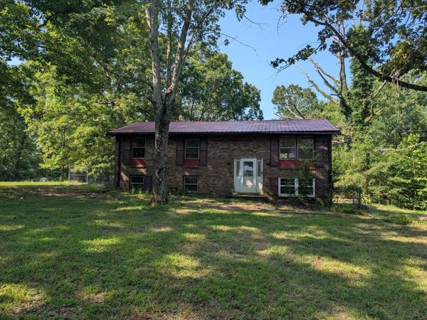 6703 Oak Hill Rd , Lyles, TN 37098