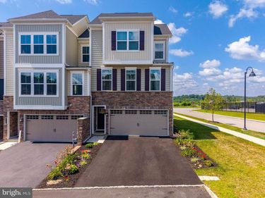 127 KYLE SQUARE, MEDIA, PA 19063