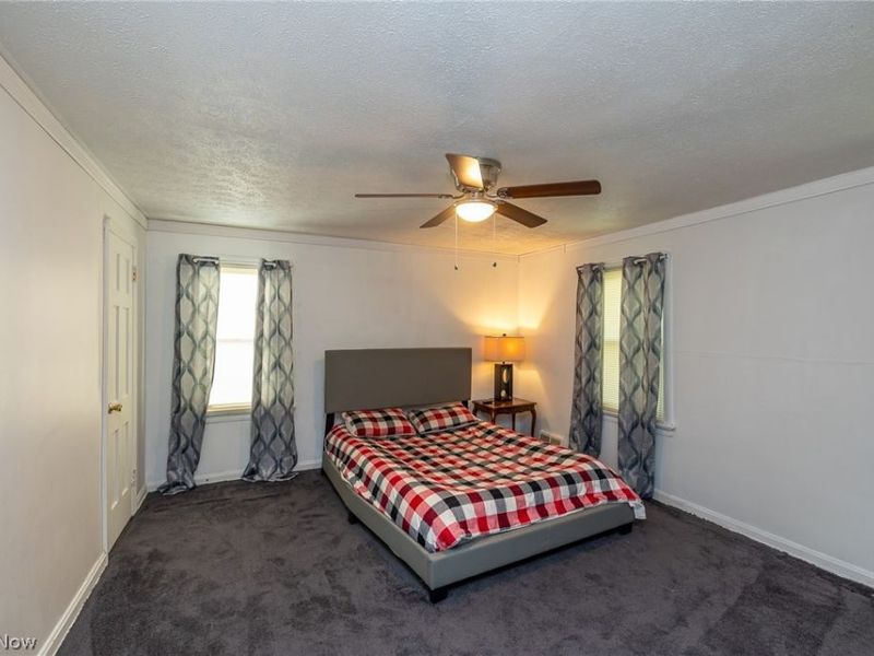 17004 Stockbridge Avenue, Cleveland, OH 44128 Photo 20