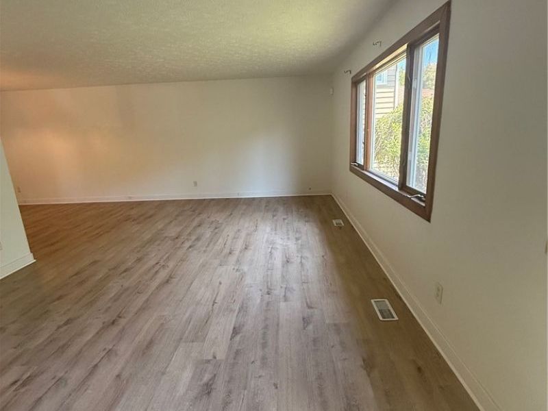 6580 Forest Glen Avenue, Solon, OH 44139 Photo 5